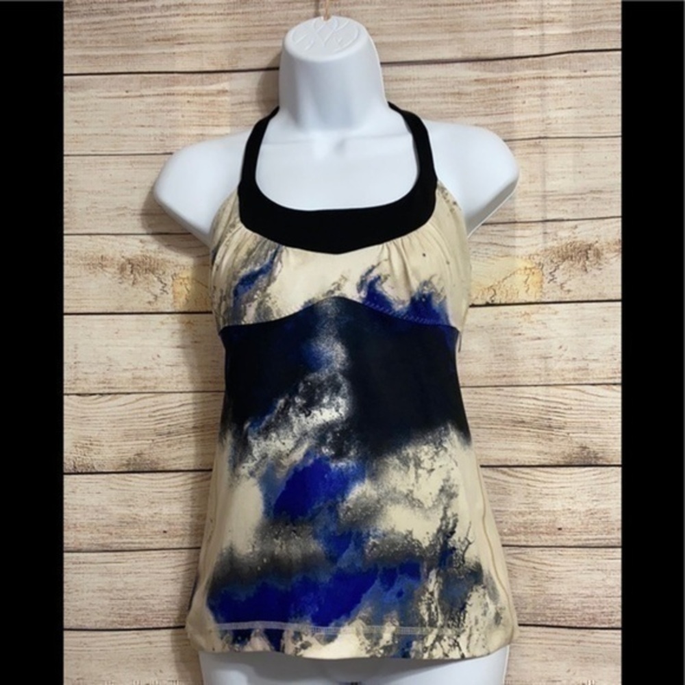 Lululemon rare design Scoop Me Up Tank!!